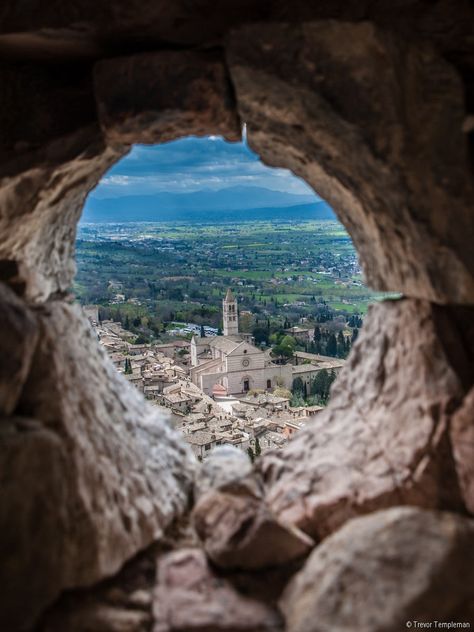 10 things to do in Assisi – The Travel Temple Assisi Italy, Italian Romance, Italy Honeymoon, Umbria Italy, Saint Francis, Explore Italy, Michigan Travel, Venice Travel, Arizona Travel