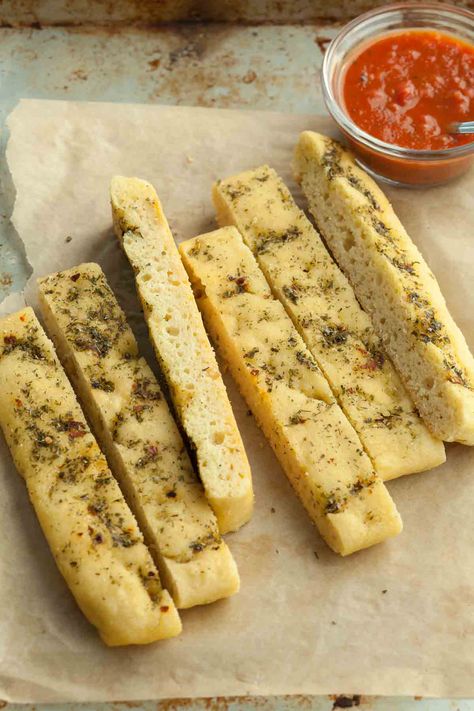 It’s easy to make your own fresh from the oven, garlic and herb gluten-free soft breadsticks at home. Soft Breadsticks Recipe, Soft Breadsticks, Oven Garlic, Breadstick Recipe, Gluten Free Breadsticks, Grain Free Bread, Bread Sticks Recipe, Paleo Baking, Gluten And Dairy Free