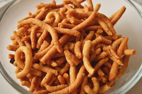 Tienen un sabor diferente gracias al maíz. Aún así seguro que estos churros de maíz te gustarán. Latino Party, Churros Recipe, Boricua Recipes, Snack Chips, Authentic Recipes, Savoury Dishes, Cupcake Cookies, Sin Gluten, Us Foods