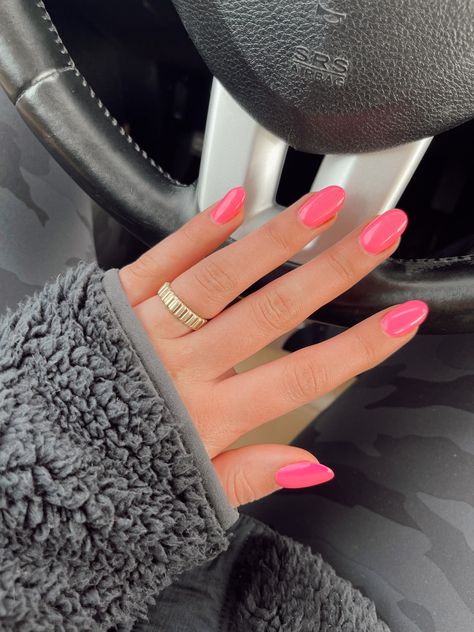 Round Acrylic Nails Solid Color, Dip W Tip Nails, Cute Soild Nails, Pink Nails For Tan Skin, Solid Nail Inspiration, Nails One Color Pink, Preppy Nails Solid Colors, Cute Plain Color Nails, Cute But Basic Nails