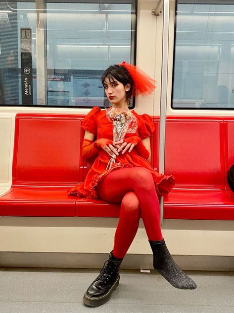 Lydia Bride Costume, Beattie Juice Costume, Lydia Deetz Wedding Costume, Lidia Deetz Costume, Lydia Deetz Halloween Costume, Beatle Juice Halloween Costume, Lidia Beetlejuice Costume, Beetlejuice Costume Ideas, Lydia Costume Beetlejuice