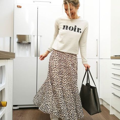 OUTFIT @abi.loves.style | Instagram Garden Gym, Slogan Sweatshirt, Leopard Skirt, Style Instagram, Exercise Routine, A Skirt, Fashion Over 40, My Husband, Workout Routine