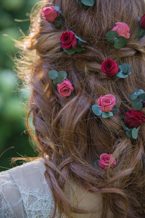 Accessories For Wedding, Baby Flower Crown, Hair Charms, Gold Hair Comb, Chic Brides, Crystal Hair Comb, Natural Flowers, Vintage Headbands, Bridal Comb