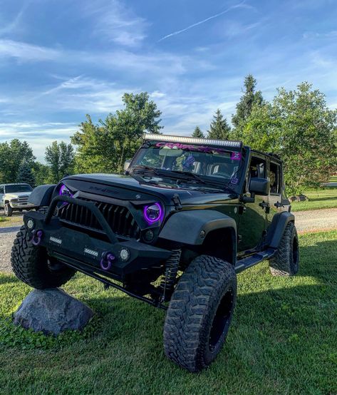 Black Jeep Wrangler With Purple Accents, Jeep Wrangler Purple Accents, Black Jeep Wrangler Accent Colors, Purple Keep Wrangler, Jeep Wrangler Purple Interior, Light Purple Jeep Wrangler, Purple Jeep Aesthetic, Purple Jeep Wrangler Accessories, Black And Purple Jeep Wrangler