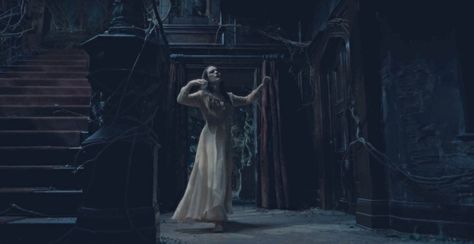 Haunting of Hill House Haunting Of Hill House Nellie, Nell Haunting Of Hill House, The Hunting Of Hill House, Nellie Crain, Nell Crain, Ghost Shoot, Occult Detective, Ghost Lady, Conjuring Universe