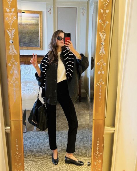 Valeria Lipovetsky Outfits, Valeria Lipovetsky, Casual Office Attire, Campus Outfit, Blazer Outfits For Women, Outfit Formulas, September 22, Street Style Inspiration, Blazer Outfits