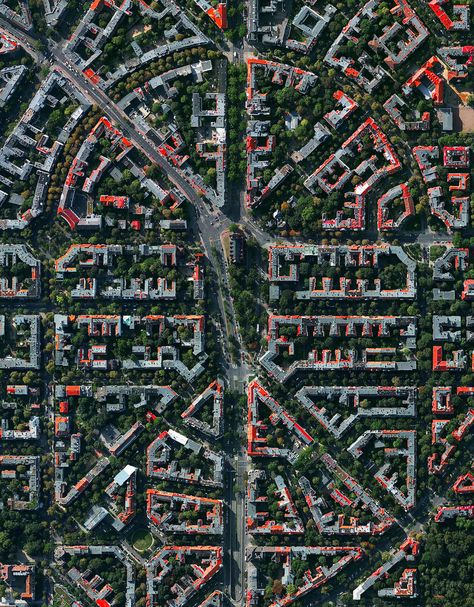 Civilization in Perspective: Capturing the World From Above,Berlin, Germany. Image Courtesy of Daily Overview. © Satellite images 2016, DigitalGlobe, Inc New Urbanism, Urban Design Plan, Architecture Models, City Layout, Urban Center, Satellite Image, Urban Fabric, Urban Architecture, City Design