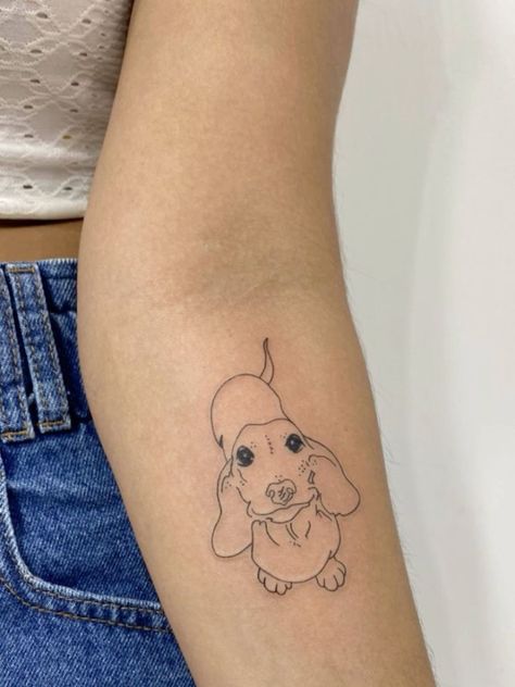 Pretty Dog Tattoos, Dash Hound Tattoos, Dog Tattoo Ideas Dachshund, Winnie Dog Tattoo, Dauschaund Tattoo, Long Hair Dachshund Tattoo, Fun Dog Tattoo, Dauchsands Tattoo, Weenie Dog Tattoo