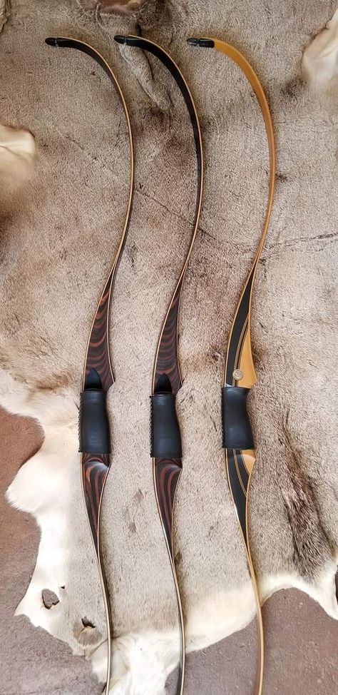 Traditional Bowhunting, Bow Hunting Tips, Arrows Archery, Traditional Recurve Bow, Recurve Bows, Traditional Bow, Bow Ideas, Archery Bows, Traditional Archery