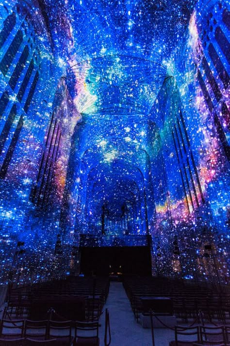 Projection Mapping Turns 16th-Century Chapel into Stunning Work of Contemporary Art - BlazePress Tattoo Stars, Sky Tattoo, Galaxy Wedding, Dear World, Digital Projection, Starry Night Wedding, Projection Mapping, Starry Night Sky, Light Installation