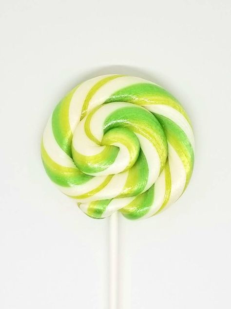 Candy Aesthetic Lollipop, Magnet Ideas, Christmas Lollipops, Swirl Lollipops, Batman Party, How To Make Greens, Tropical Punch, Root Beer Float, Peach Mango