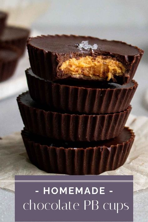 These easy homemade dark chocolate peanut butter cups are made with simple ingredients and are a healthier version of your favorite candy. Kay Nutrition, Dairy Free Breakfast Recipes, Peanut Butter Cups Recipe, Homemade Dark Chocolate, Dark Chocolate Peanut Butter, Homemade Peanut Butter Cups, Easy Snacks For Kids, Homemade Recipes Dessert, Healthy Brownies