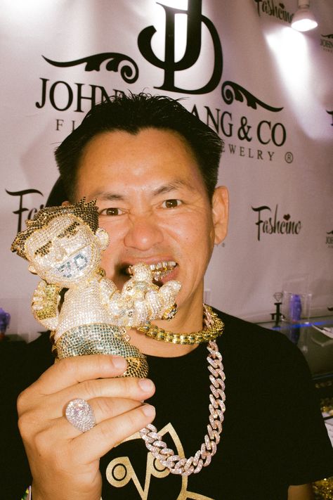 Boston Richey, Rap Photos, Johnny Dang, Diamond Chains, Hypebeast Fashion, Bling Ideas, Van Cleef And Arpels Jewelry, Clothes Brand, Football Illustration