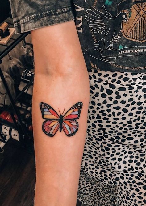 21 Tattoo, Unique Butterfly Tattoos, Tattoo Trend, Inspiration Tattoos, Small Butterfly, Dainty Tattoos, Dream Tattoos, Tattoo Trends, Dope Tattoos