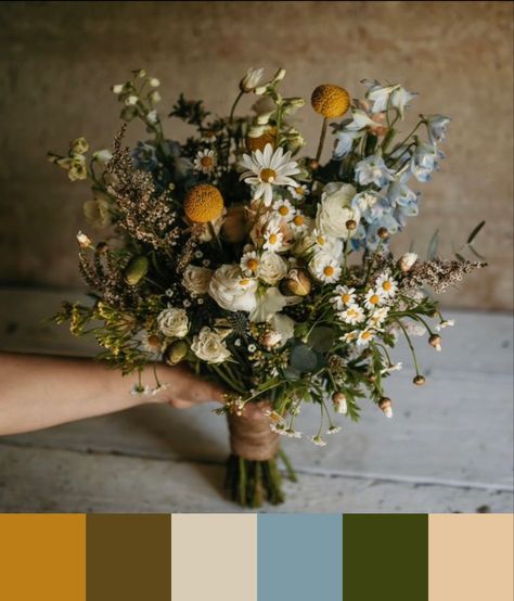 Country Wedding Bouquet, Wildflower Wedding Theme, Wildflower Wedding Bouquet, Woodsy Wedding, Wildflower Bouquet, Wedding 2024, Wedding Color Palette, Wildflower Wedding, Wedding Guide