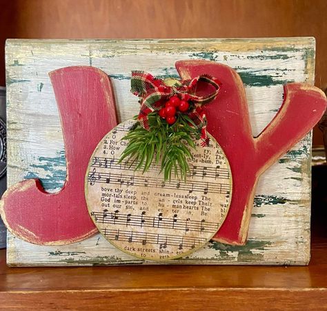 Wooden Signs For Christmas, Joy Signs Wooden Diy, Christmas Crafts Wood Projects, Trending Christmas Crafts 2024, Christmas Craft Show Ideas To Sell, Wood Blocks Christmas, Christmas Signs Diy, Wooden Christmas Crafts, Country Christmas Decorations