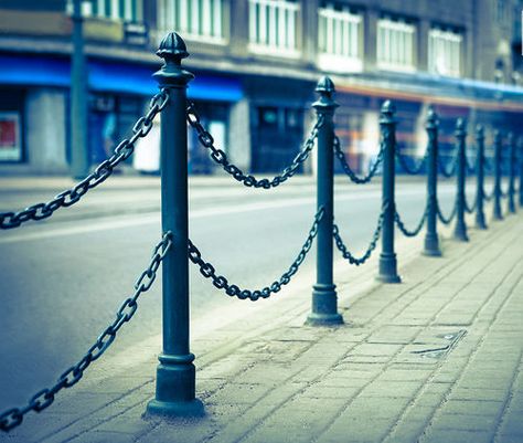 Protective barrier / fixed / steel / chain KORAL 12.001 ZANO Street Furniture Chain Fence, Rope Railing, Gate Garden, Metal Railings, Fence Posts, Production Design, Street Furniture, Railing Design, Fence Gate