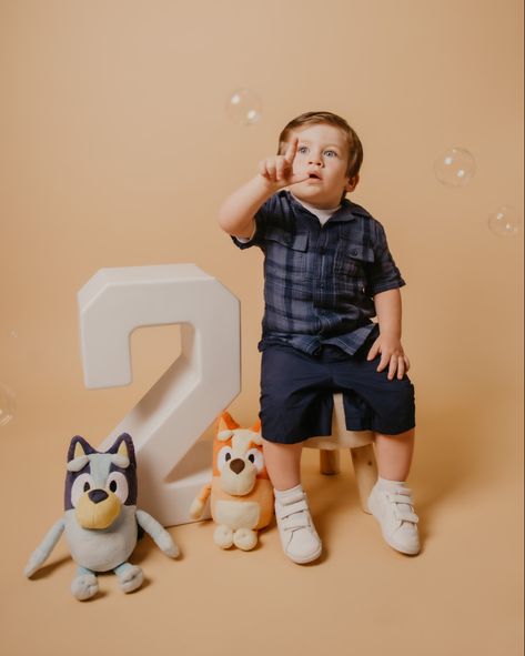 Simple Bluey themed photoshoot Bluey Photoshoot Toddler, Bluey Birthday Photoshoot, 2 Year Baby Boy Photoshoot, Bluey Photoshoot, Boy 2nd Birthday Photoshoot, 2nd Birthday Photo Shoot Ideas For Boys, 2nd Birthday Boy Photoshoot, Second Birthday Photo Shoot, Second Birthday Photos