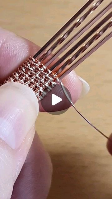 Aluminium Wire Art, Wire Wrapped Tutorial, Chainmail Patterns Tutorials, Wire Weaving Patterns, Wire Weaving Techniques, Chainmail Patterns, Wrapping Stones, Wire Weaving Tutorial, Moon Mountain