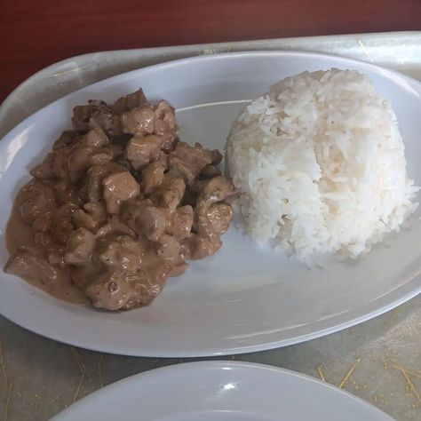 Lunch today with my sister. We shared a plate of pancit, bicol express, and rice. Everything was amazing - the food, service, everything. It was our 1st time having Filipino food. We'll definitely return. Filipino Lunch, Bicol Express, Filipino Food, Filipino Recipes, Food Service, My Sister, This Is Us, Rice, On Instagram