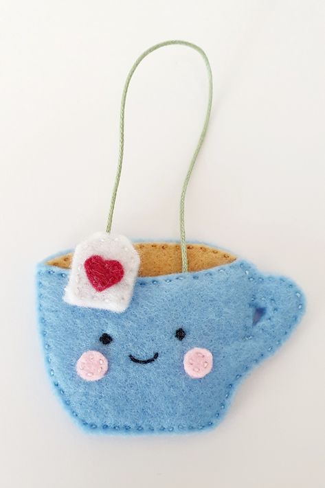 Felt tea cup bookmark Felt Tea Cup, Handmade Cat Toys, Diy Bookmark, Felt Bookmark, Art Night, Felt Christmas Ornaments, Night Art, Felt Christmas, Felt Ornaments