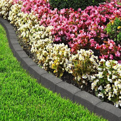 Multy Home Landscape Edging #MT5001716 Garden Edging Stones, Garden Lawn Edging, Edging Stones, Garden Border Edging, Small Front Yard Landscaping, Diy Lawn, Hydrangea Care, Small Front Yard, Back Garden Design