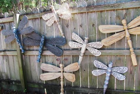 DIY Outdoor Spindle Projects Spindle Ideas, Dragonfly Yard Art, Spindle Crafts, Diy Table Legs, Dragonfly Wall Art, Industrial Style Decor, Table Cafe, Diy Metal, Diy Table