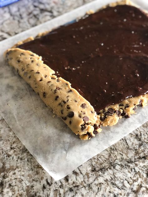 Pumpkin Pie Crunch, Chocolate Chip Cookie Dough Brownies, Chocolate Chip Cookie Brownies, Lemon Pie Recipe, Toll House Chocolate Chip, Cookie Dough Brownies, Cookie Crunch, Easy Holiday Desserts, Chocolate Chip Brownies