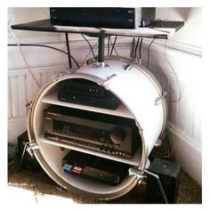 A TV stand drum | #upcycle #DIY #homedecor Drum Furniture Ideas, Musical Instrument Furniture, Drum Shelves, Drum Decor Ideas, Drum Room Ideas, Drum Furniture, Music Furniture, Music Room Ideas, Drum Room