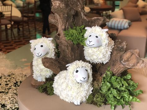 Sheep Centerpieces, Passover Ideas, Baby Lamb Baby Shower, Backdrop Decorations, Church Decor, Passover, Baby Shower Decorations, Nativity, Sheep