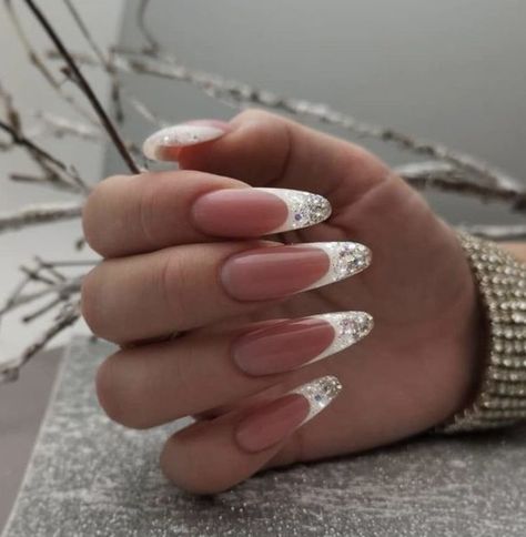 Summer French Nails 2023: Classic and Chic Designs for a Sophisticated Season 85 Ideas Chic French Nails, Almond French Nails Design, French Nails With Sparkle, Sparkle French Nails, Summer French Nails 2023, Nails Modern French, French Manicure With Rhinestones, Chique Nails, French Glass Nails