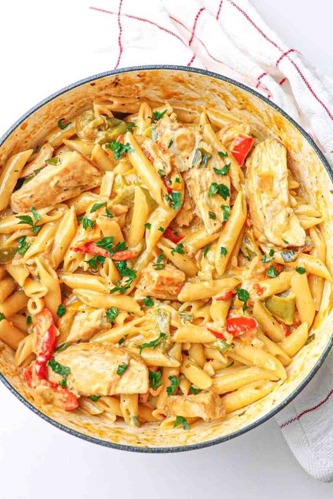 Jerk Chicken Pasta - K's Cuisine Jerk Rasta Pasta, Jamaican Pasta, Jerk Chicken Pasta Recipe, Jerk Chicken Pasta, Rasta Pasta Recipe, Peppers Pasta, Creamy Chicken Pasta Recipes, Rolled Roast, Rasta Pasta