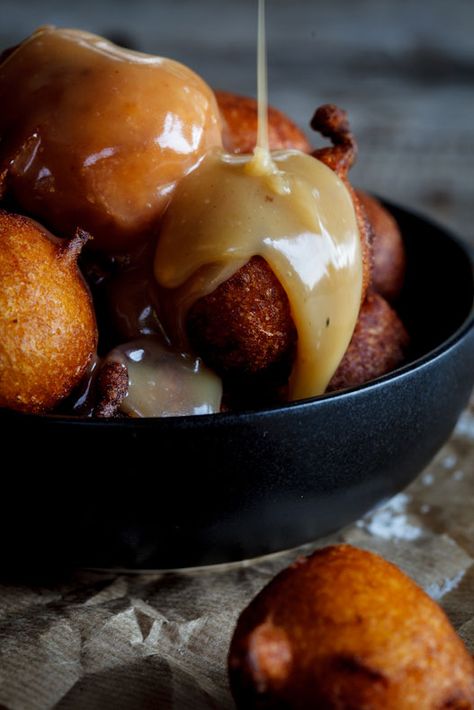 Light and fluffy pumpkin fritters (pampoen koekies) with caramel sauce. This recipe handed down to me by my gran is nostalgia on a plate. #dessert #pumpkin #pumpkinfritters #pumpkinrecipes #fritters #dessert #sweet #fallrecipe Pumpkin Fritters, Desserts Vegan, Munnar, Think Food, Spaghetti Squash, Caramel Sauce, Beignets, Pumpkin Recipes, Just Desserts