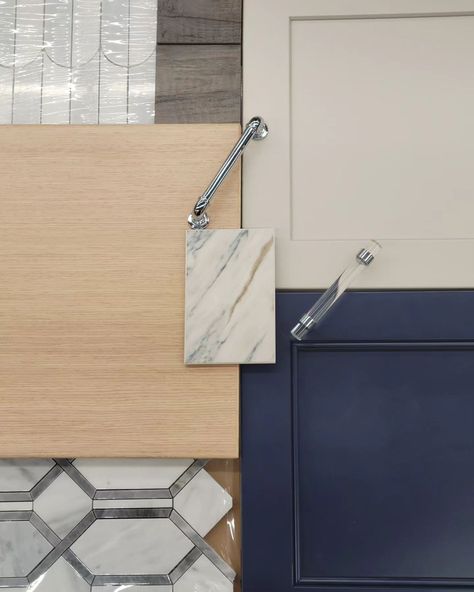 Flat Lay Friday! This features white oak cabinetry paired with the color Nautical and Sheer all from Thomasville. The countertop is Trance in Dekton and I provided 2 different backsplash options to tie it all together! For the flooring I chose a warm grey, and for the pulls I thought a mixture of crystal and chrome industrial would be a lovely accent in the space. #flatlayfriday #NKBAPPFLF24 #blueandwood #dekton #whiteoak @nkbaprairies @thomasville.ca @richelieuhardware @dektonbycosentino Backsplash Options, Warm Grey, White Oak, Backsplash, Flat Lay, Countertops, Nautical, Flooring, Grey