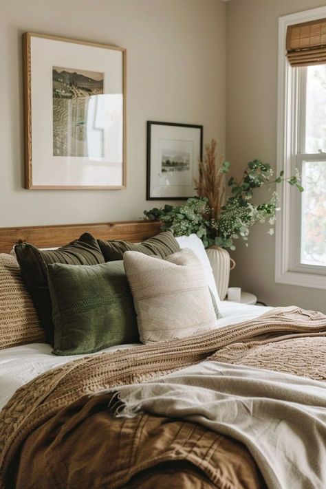 Cozy Bedroom Earthy, Airy Cozy Bedroom, Earthy Bedding Ideas, Neutral Earth Tone Bedroom, Tan Green Bedroom, Cozy Bedroom Ideas Decor, Natural Room Aesthetic, Earthy Tone Home, Earthy Rooms