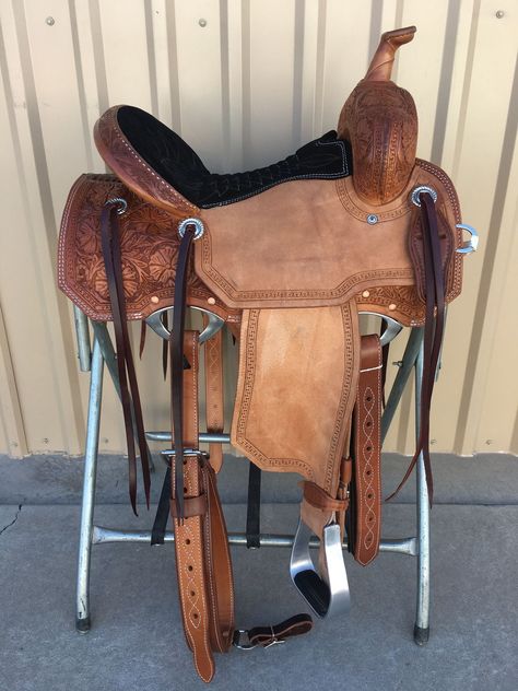 Horse Riding Gear, Western Headstall, Barrel Racing Saddles, Cowgirl Stuff, Barrel Racing Tack, Western Saddles, Barrel Saddle, Equestrian Helmet, Horse Things