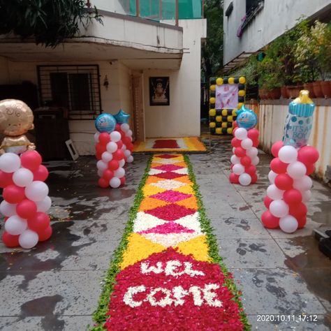 Welcome Home Rangoli Design, Welcome Rangoli With Flowers, Bride Welcome Decoration At Home, Welcome Rangoli Design Entrance, Welcome Decoration Ideas Home Indian, Mrg Decoration, Welcome Rangoli, Baby Cradles, Decoration Video