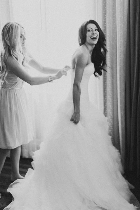 Wedding Fotos, Photos Bff, Wedding Goals, Holiday Wedding, Fairytale Wedding, Wedding Pics, Here Comes The Bride, Friend Wedding, Vera Wang