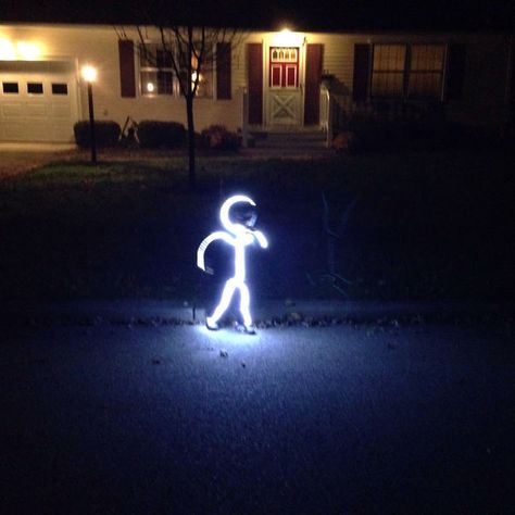 Picture of DIY LED Stick Figure Costume Led Stick Figure Costume, Glow Stick Costume, Stick Man Costume, Stick Figure Costume, Light Up Costumes, Led Costume, Diy Glow, Led Stick, Diy Led