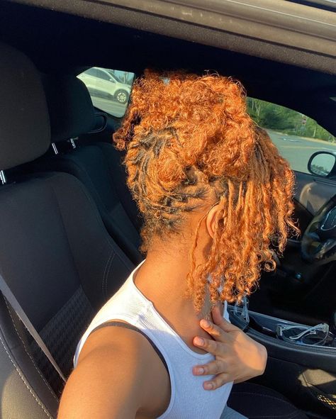 Red Starter Locs, Orange Dreads, Diy Hair Wig, Natural Hair Diy, Loc Extensions, Short Locs Hairstyles, Best Hair Oil, Dreadlock Style, Starter Locs