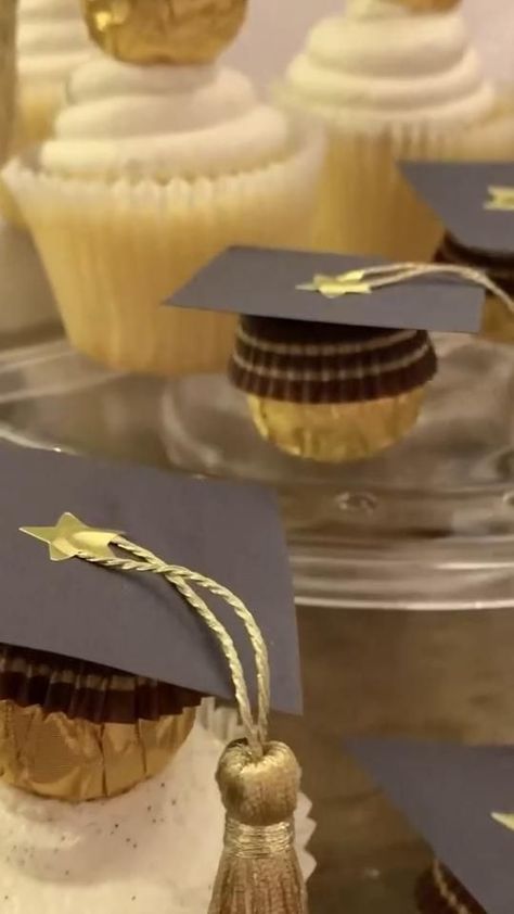 Gradation Themed Table Decor in 2022 | Graduation party decor, Graduation party centerpieces, Graduation party candy Graduation Place Settings, Birthday And Graduation Combo Party Ideas, Black Theme Graduation Party, Aesthetic Graduation Cake Ideas, Prom Suviners, High School Graduation Party Ideas Class Of 2023, College Graduation Dessert Ideas, Graduation Ferrero Rocher, Graduation And Birthday Party Ideas