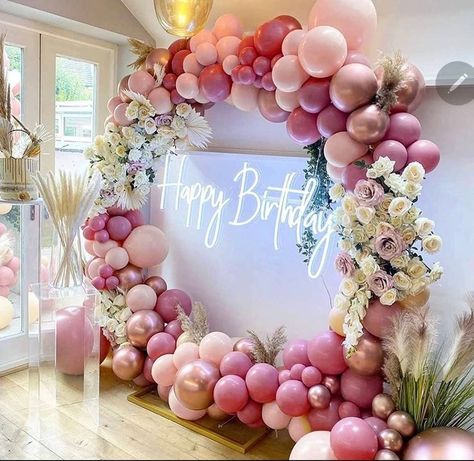 Pink Balloon Arch, Blowing Up Balloons, Decor Birthday Party, Rose Gold Chrome, Wedding Party Decor, Rose Gold Balloons, Birthday Balloon Decorations, בר מצווה, Gold Chrome