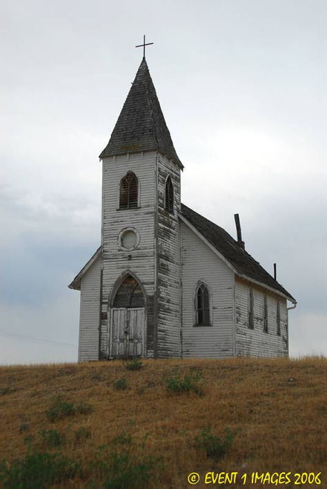 Old Church.  I wish the walls could tell us all that happened there.  I'm sure life was very different then! Church Images, Abandoned Churches, Old Country Churches, Abandoned Church, Church Pictures, Take Me To Church, Old Churches, Country Church, Cathedral Church