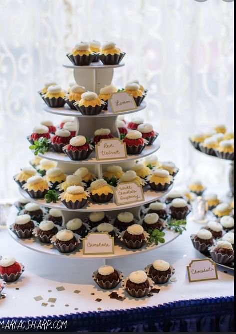 Bundtinis Wedding Display, Nothing Bundt Cakes Display, Nothing Bundt Cakes Cupcakes, Bundt Cake Cupcakes, Nothing Bundt Cakes Bundtinis, Bundt Cake Display Ideas, Bundt Cake For Wedding, Mini Bundt Cake Display Ideas, Bundtinis Display