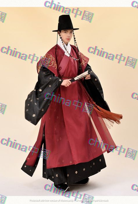 Ming Dynasty Clothing Men, Ming Dynasty Clothing, Ming Dynasty Hanfu, Chinese Clothing Traditional, Hanfu Men, Korean Traditional Clothing, Chinese Costume, Chinese Traditional Clothing, Korean Hanbok