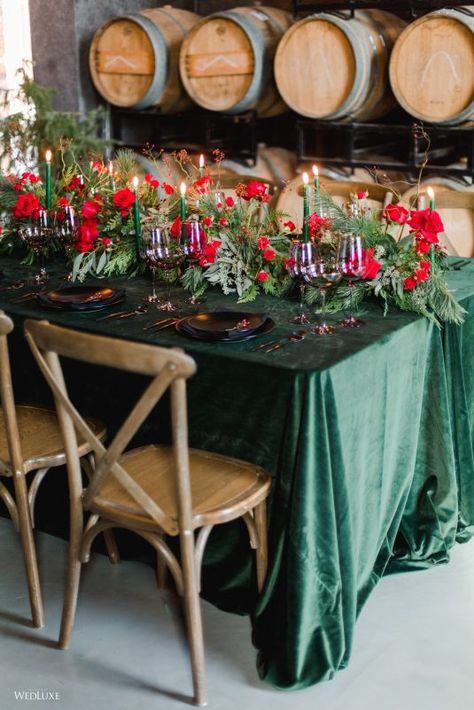 #wedluxe #wedluxemagazine #tablescape #green #red #floral #festive #organic Holiday Tablescapes Christmas, Red Table Settings, Michigan Christmas, Corporate Christmas Parties, Christmas Party Table, Holiday Soiree, Company Christmas Party, Green Xmas, Red Christmas Decor