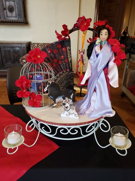 Mulan Themed Table, Mulan Centerpiece Ideas, Decorate Lanterns Ideas, Mulan Wedding, Mulan Birthday, Disney Centerpieces, Decorate Lantern, Disney Themed Outfits, Disney Theme Party