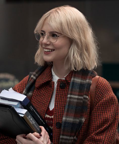 Elle Spain, Lucy Boynton, True Love Stories, Modern Love, Love Stories, Hair Goals, Hair Inspo, True Love, Pretty People