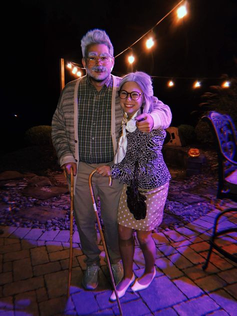 All-out old people couple's halloween costume Old Man And Old Lady Costume, Old People Family Halloween Costume, Old Ppl Costumes, Elderly Couple Costume, Old People Group Costume, Old People Halloween Costumes Couples, Old Person Costume Party, Old People Costume Ideas, Old Person Halloween Costume