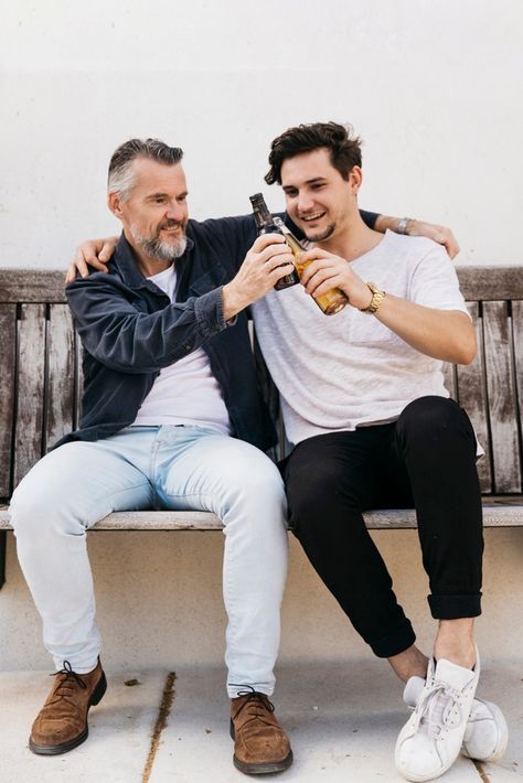 Father and son on bench with beer. Download it for free at freepik.com! #Freepik #freephoto #family #beer #wall #father #fatherday Dads Birthday Card Ideas, Kids Timeline, Father Son Photos, Happy Fathers Day Greetings, Birthday Card Ideas, Beer Wall, Dads Birthday, Sons Day, Father's Day Greetings